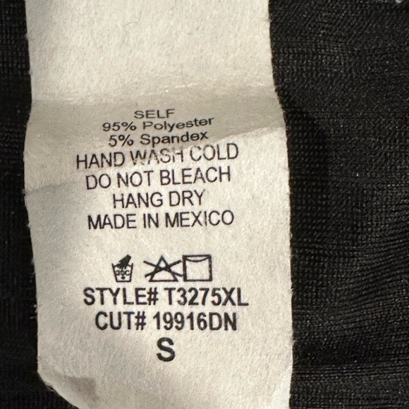 White Birch Women’s Small Black Gray Colorblock Long Sleeve Ribbed Knit Top NWT - Picture 8 of 8